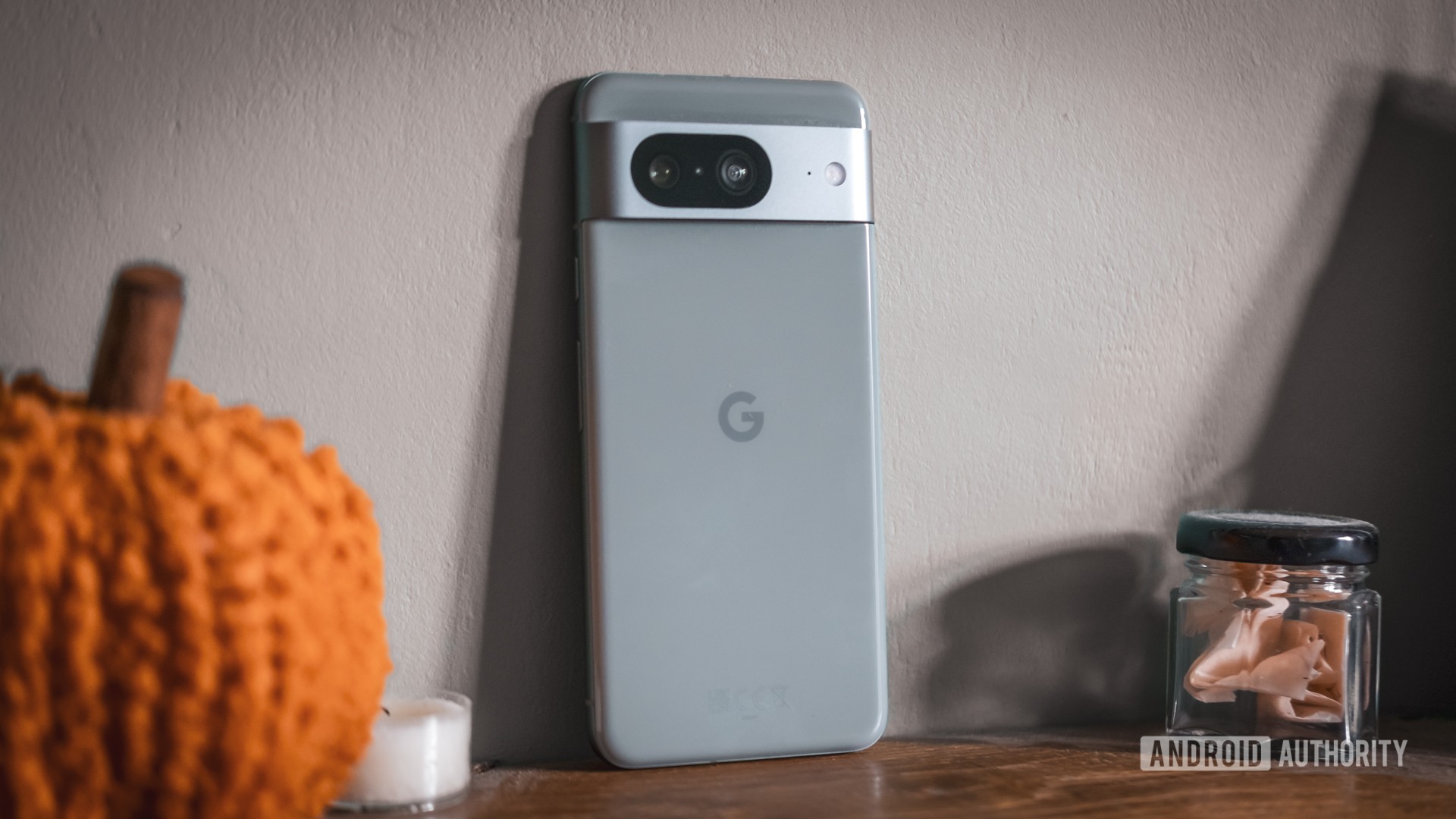 Google Pixel 8 back standing upright Google Pixel 8 back standing upright