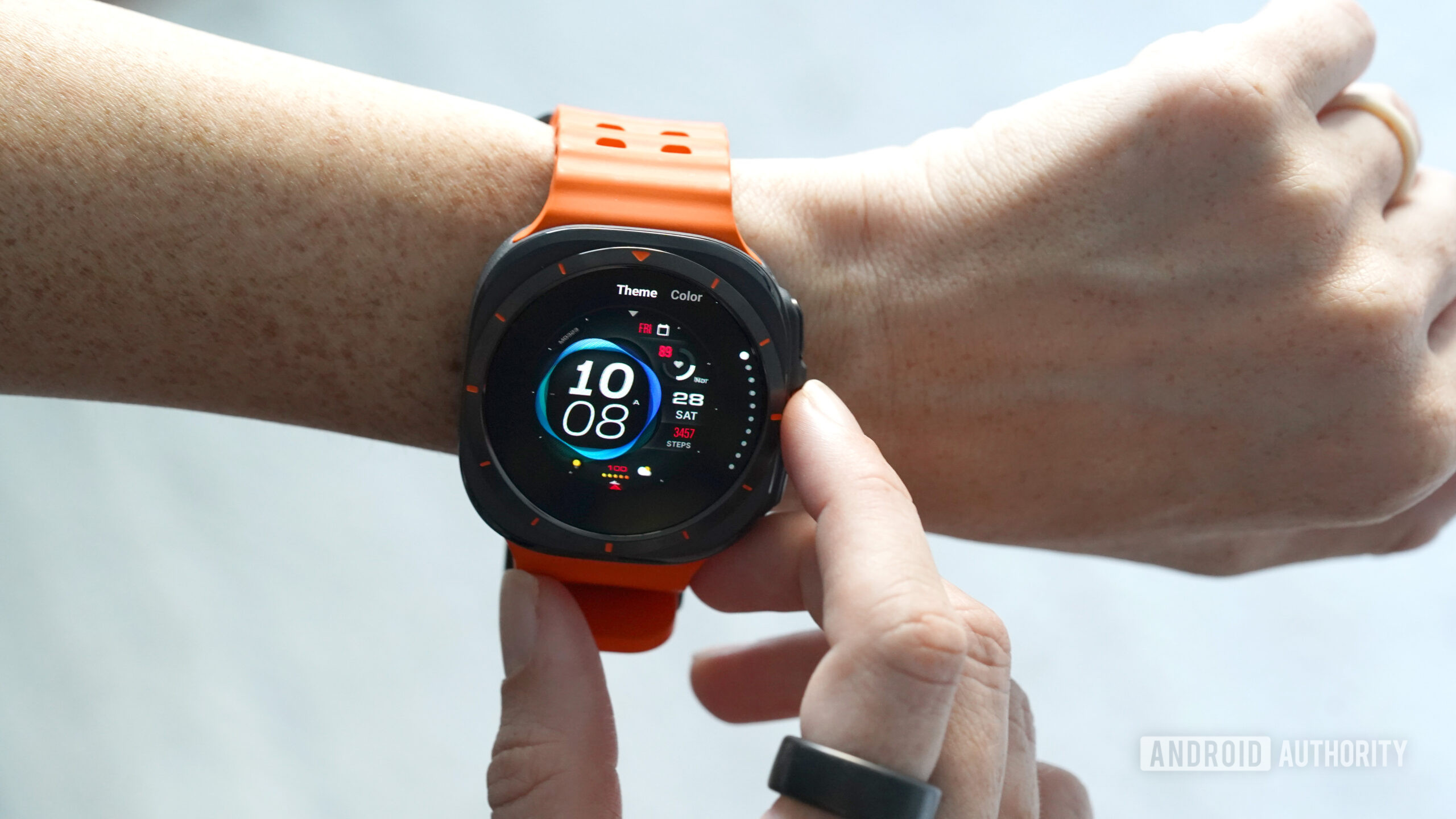 Samsung Galaxy Watch Ultra Edit Watch Face A user customizes a watch face on her Samsung Galaxy Watch Ultra.