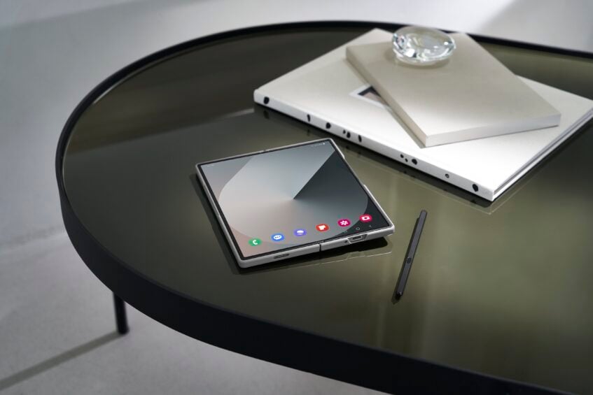 This Upgrade Will Bring Samsung's Z Flip 7 Closer to the Z Fold 7 6
