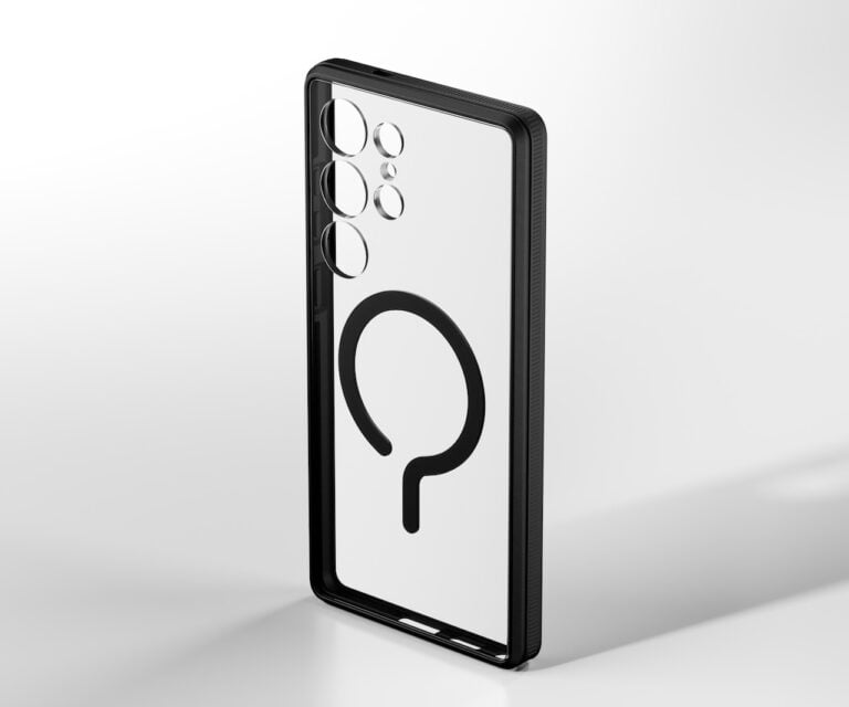 Transparent S25 Ultra case with thick black side ribs and wireless charging magnet