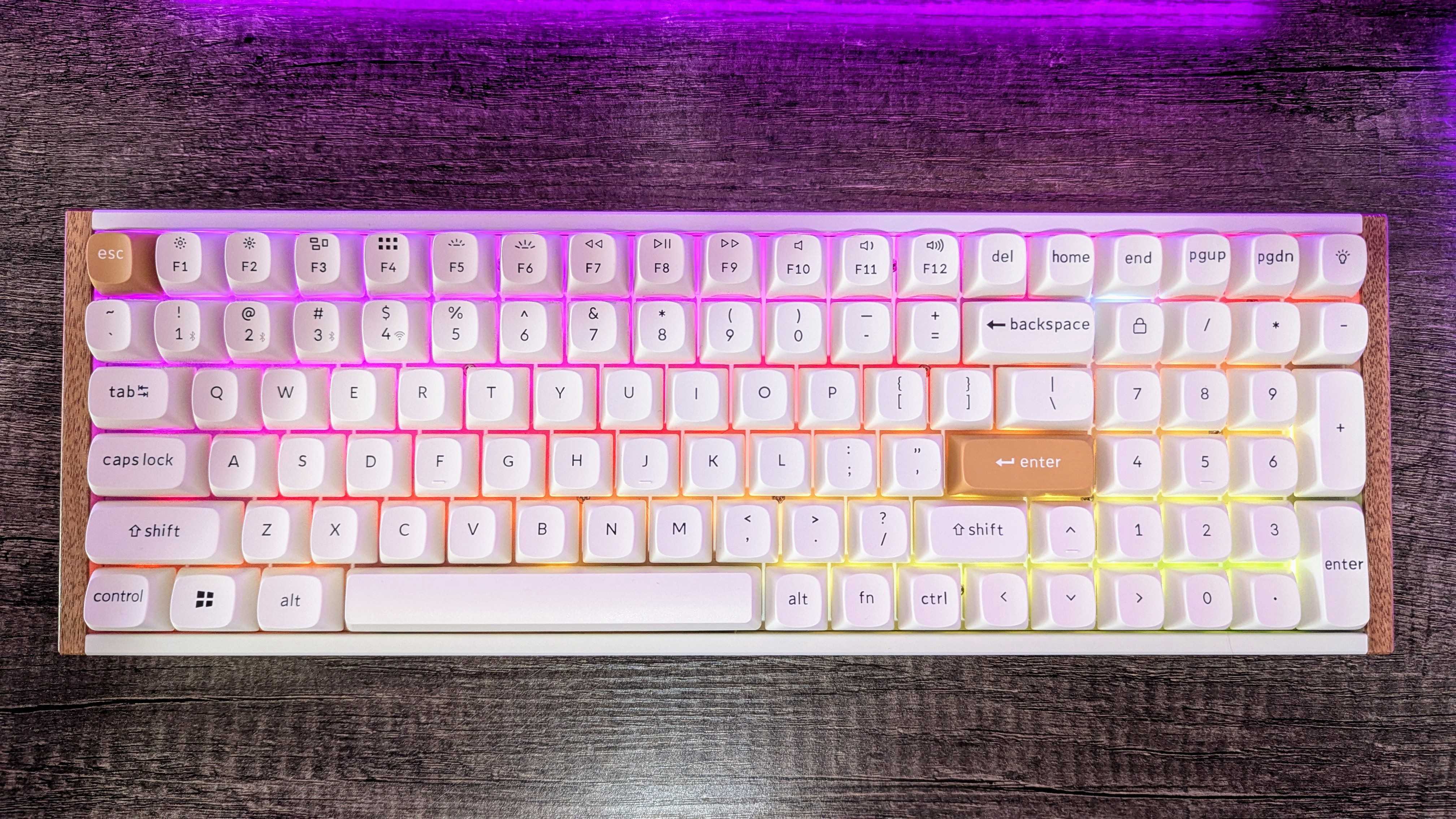 Image of the Keychron K4 HE Special Edition in white.