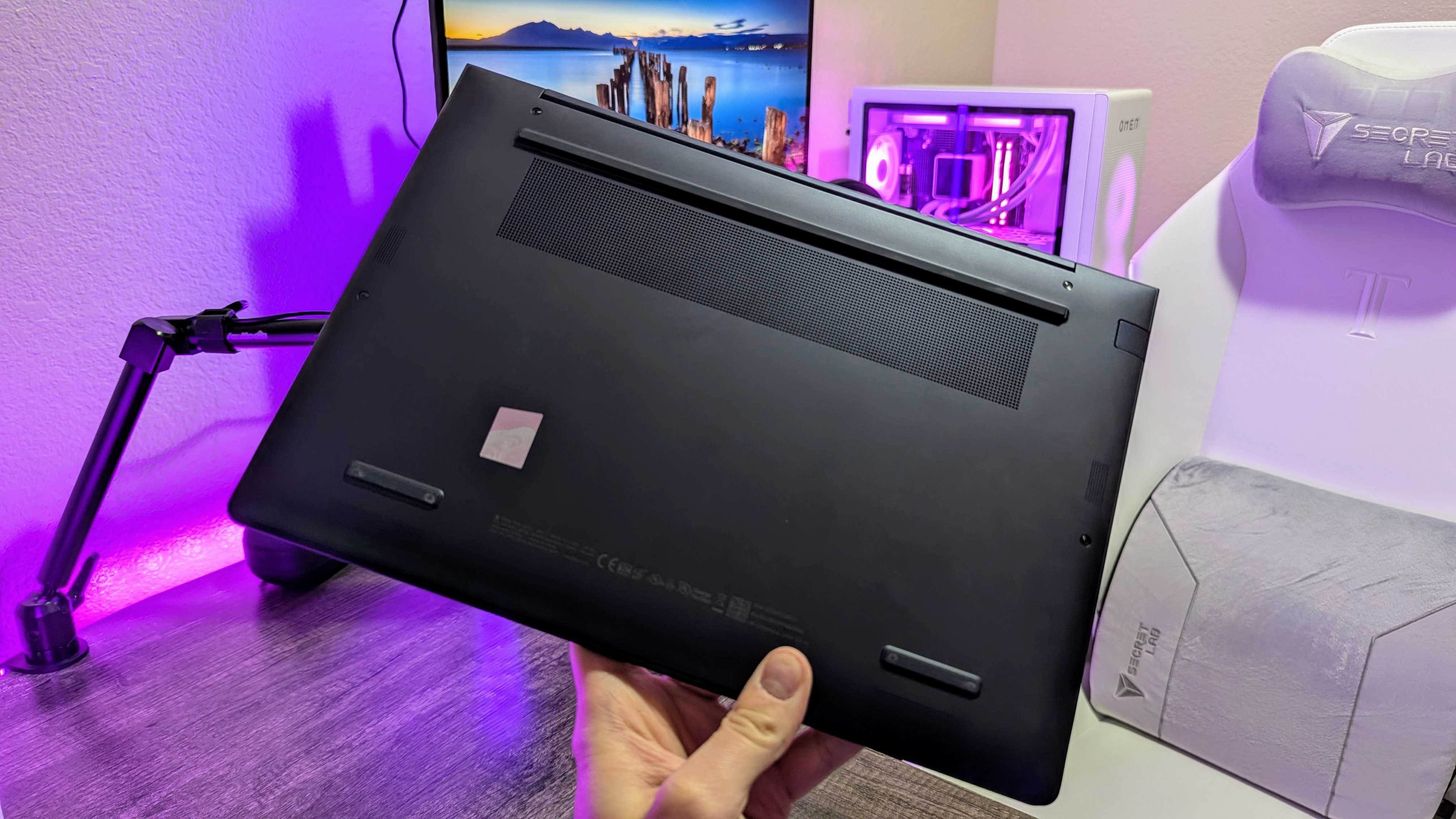Image of the HP EliteBook Ultra 14 (G1i) laptop.