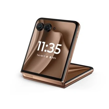2025 razr+ PANTONE Mocha Mousse Render 09