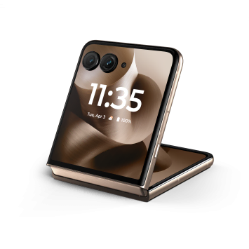 2025 razr ultra PANTONE Mountain Trail Render 09