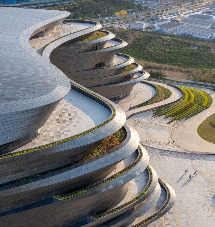Zaha Hadid Architects Completes the Shenzhen Science & Technology Museum - Image 3 of 18