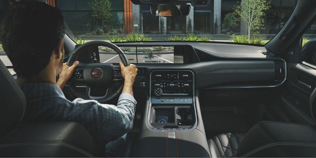 nissan-invisible -hood-view-credit-nissan (1)