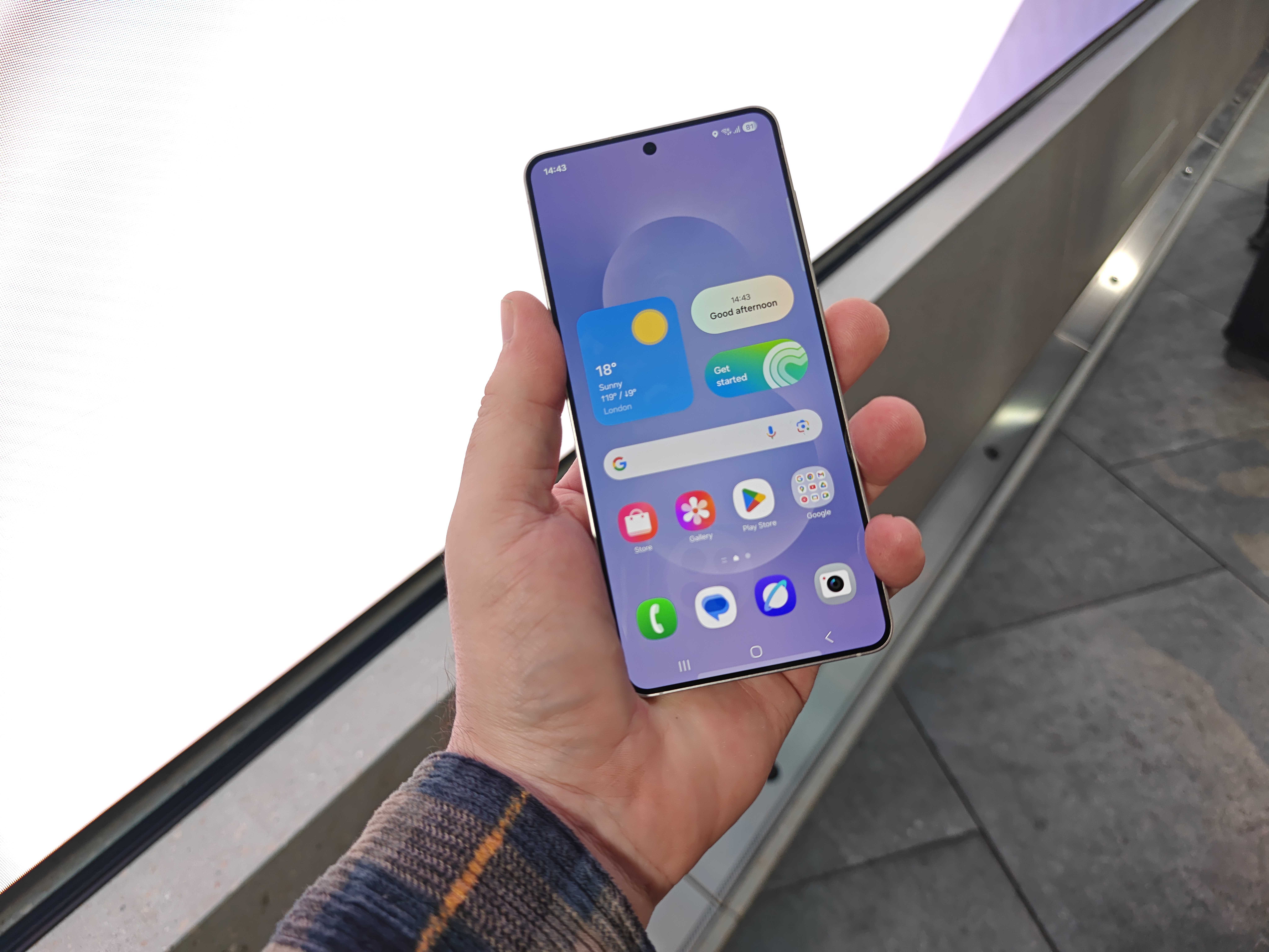 Slim Is in Style Again? Samsung Unveils the Galaxy S25 Edge 5