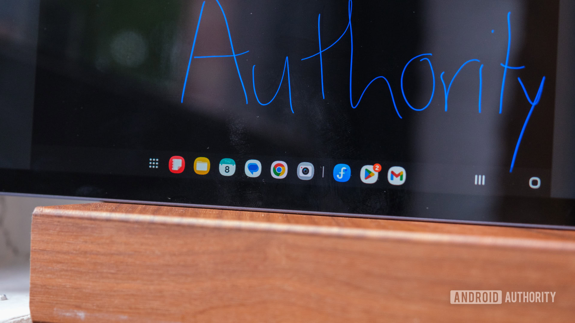 Samsung Galaxy Tab S10 FE taskbar