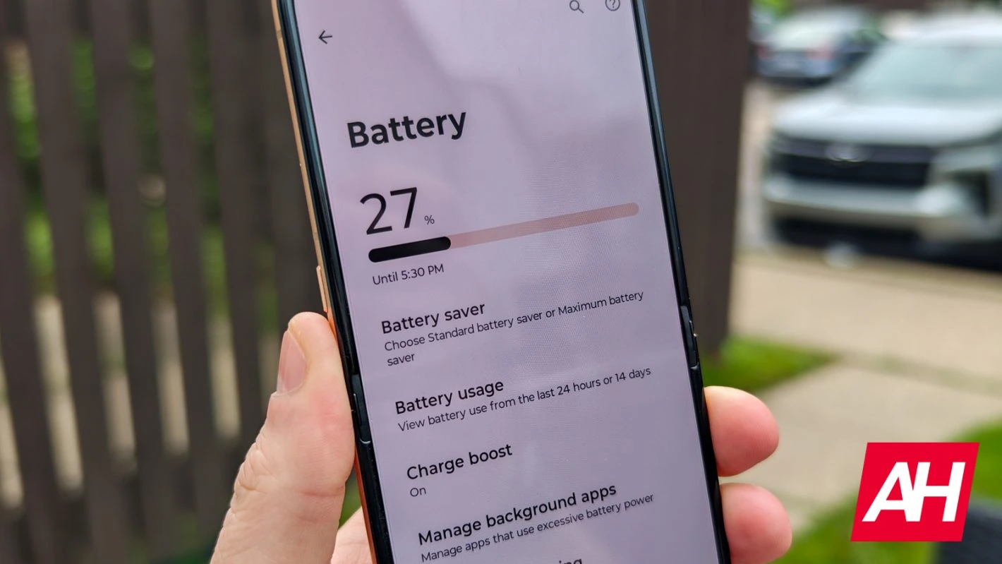 Motorola razr ultra 2025 review AM AH 15