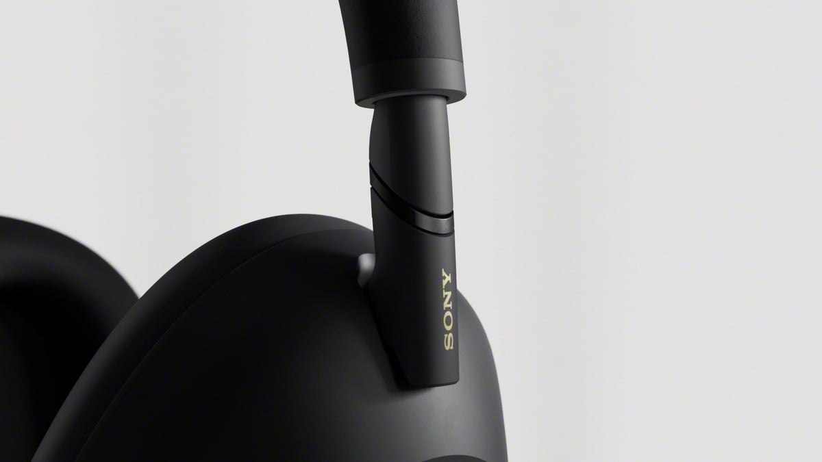 The Best Consumer Headphones Ever? Sony Unveils the WH-1000XM6 5