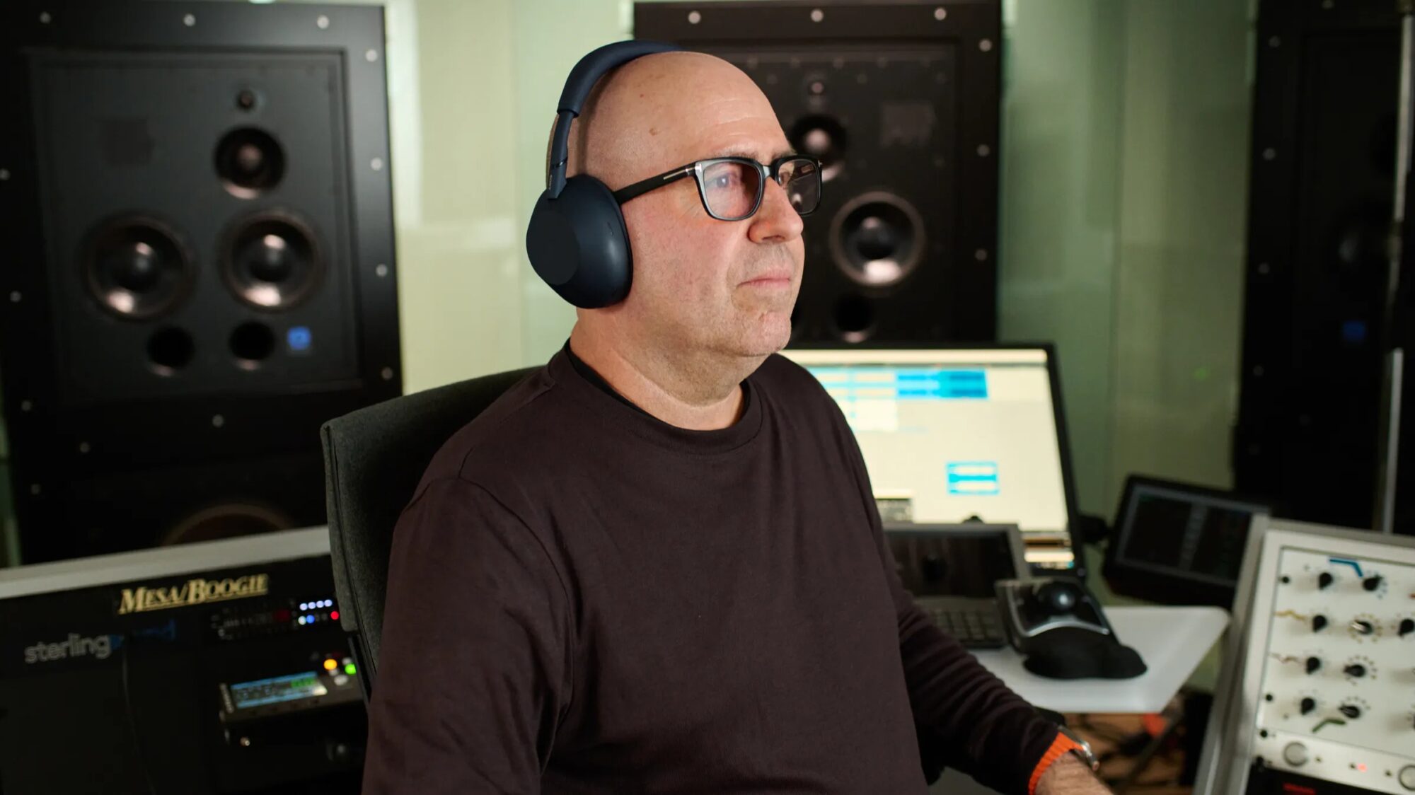 The Best Consumer Headphones Ever? Sony Unveils the WH-1000XM6 8