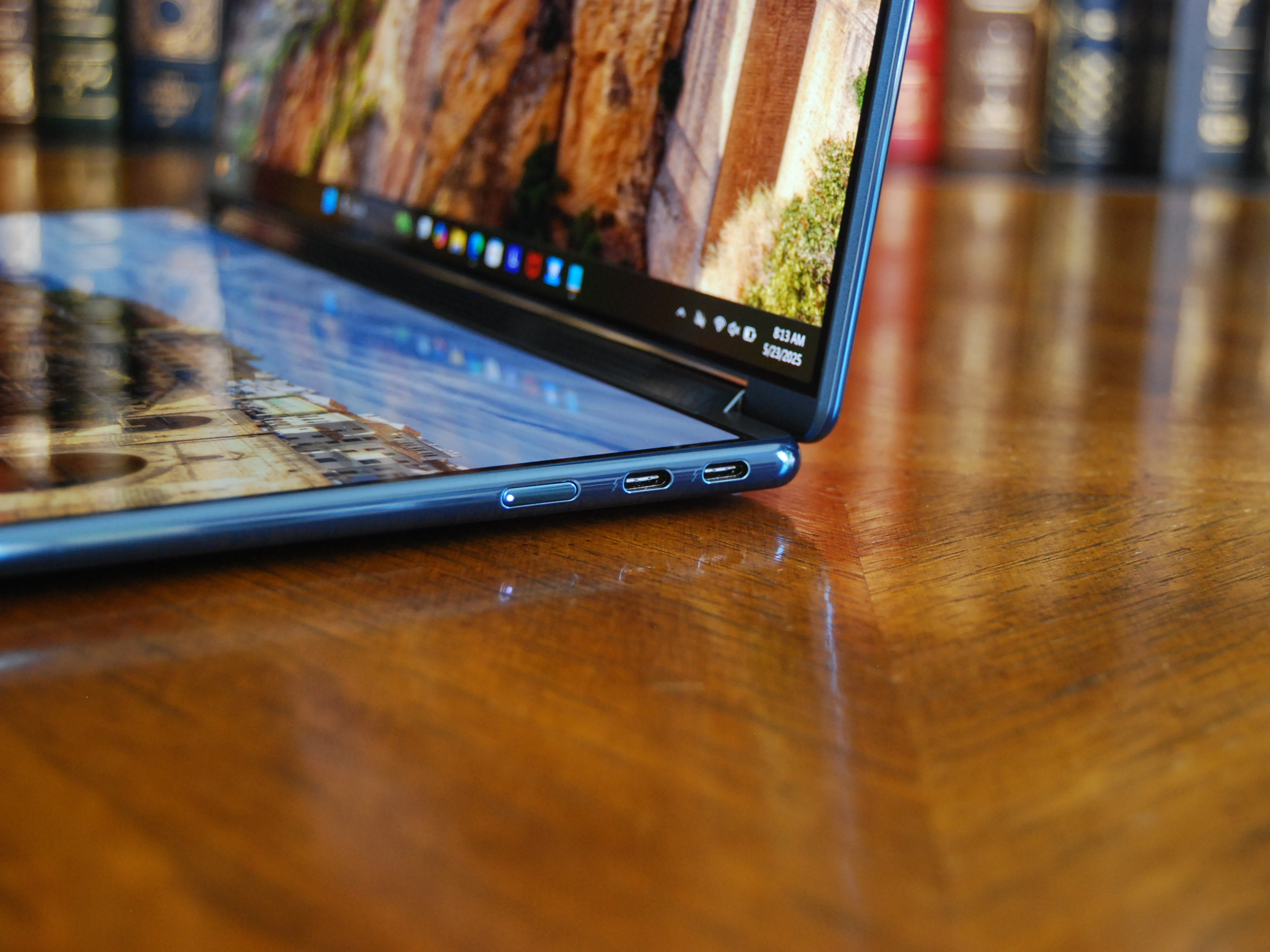 Lenovo Yoga Book 9i 14