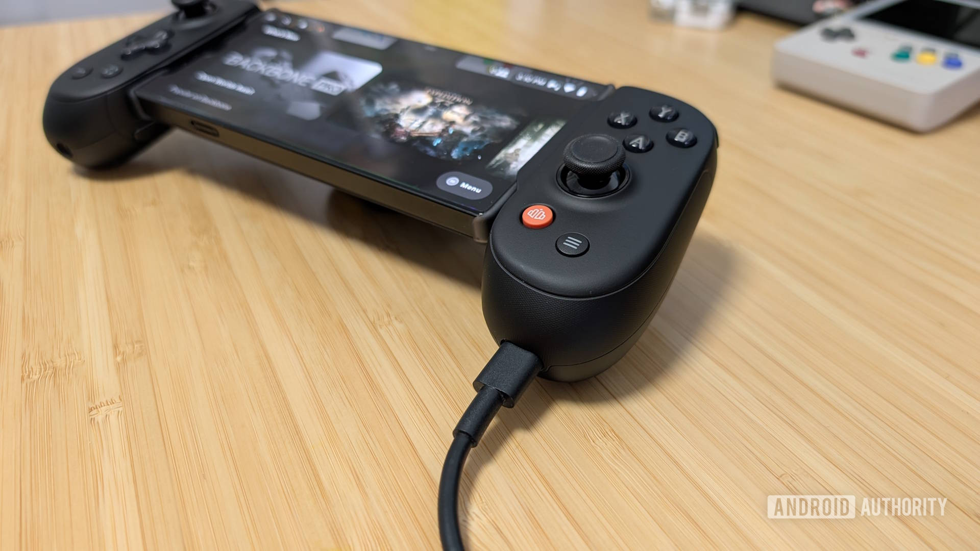 Backbone Pro chargethrough port Backbone Pro chargethrough port