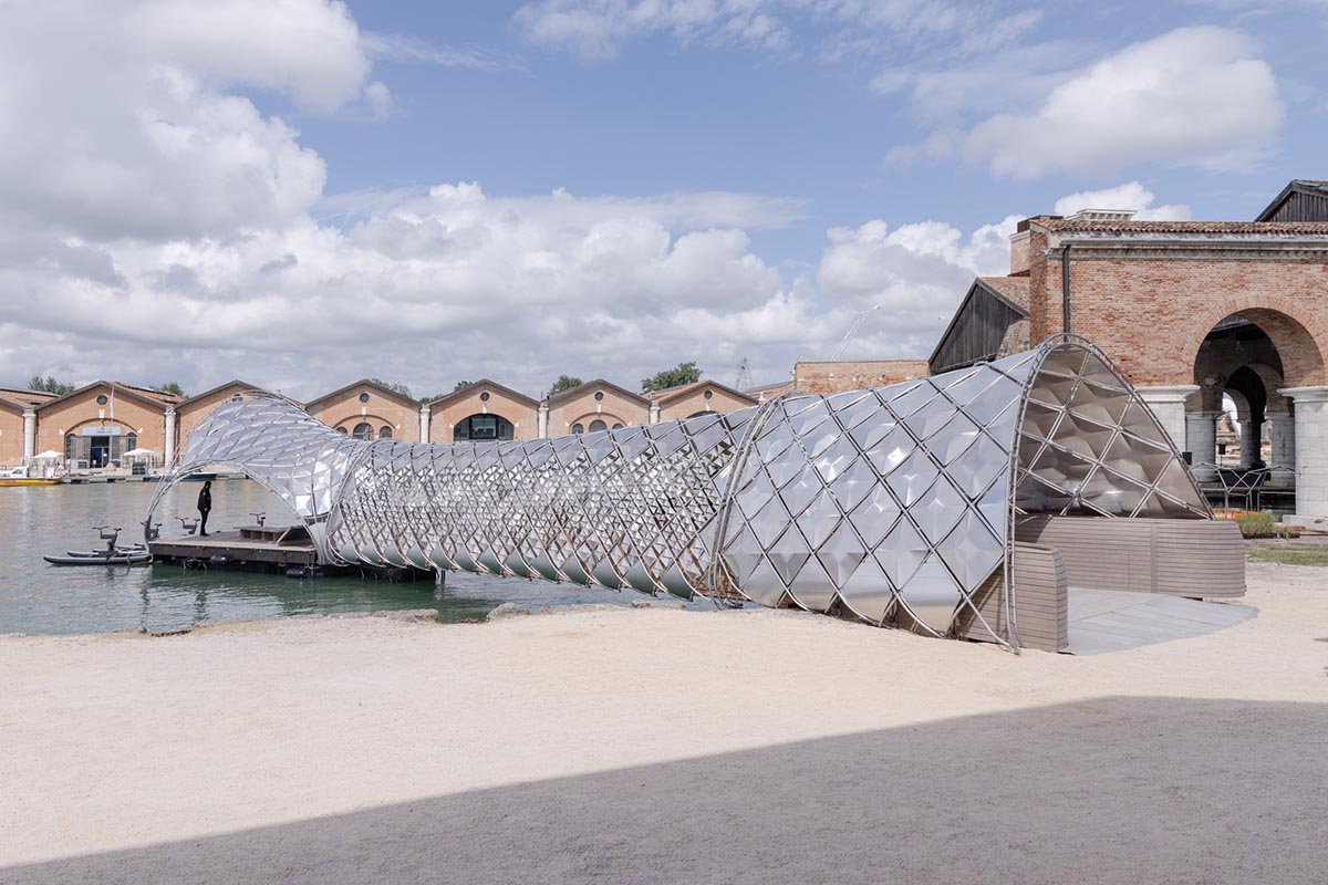 The Norman Foster Foundation and Porsche install a shimmering modular transportation hub in Venice 