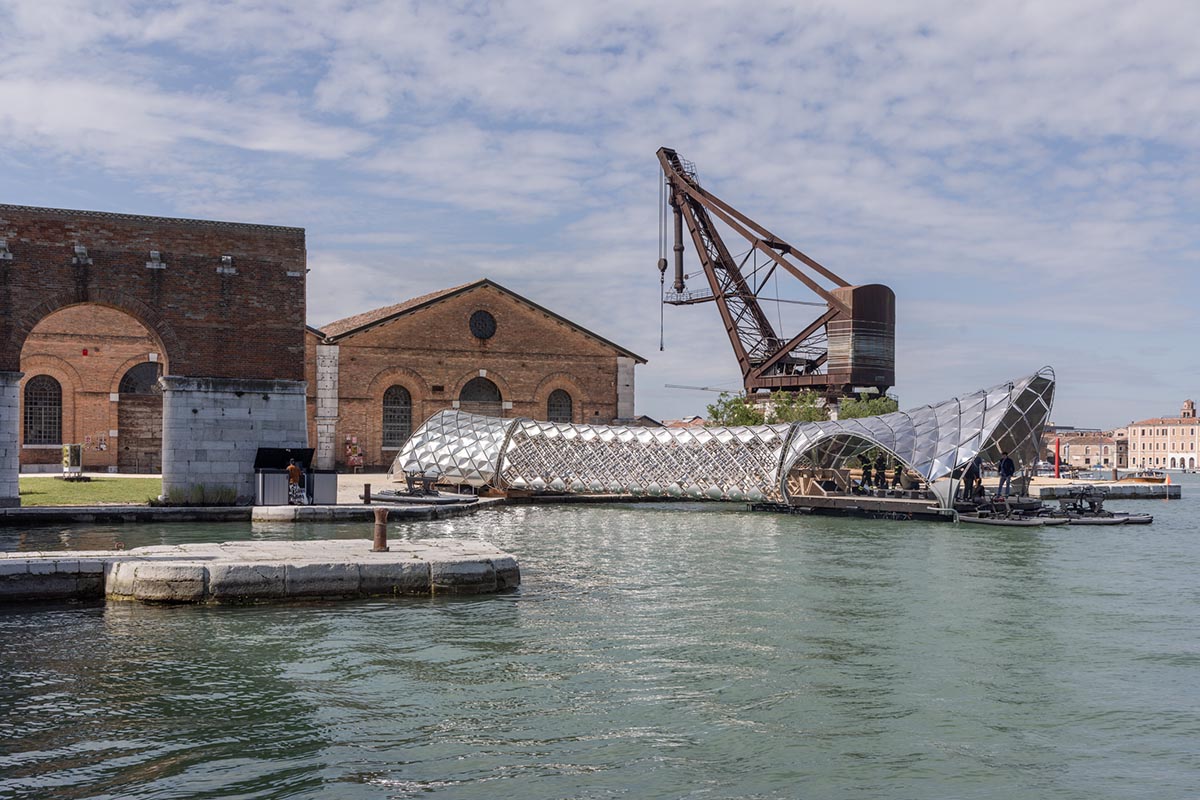 The Norman Foster Foundation and Porsche install a shimmering modular transportation hub in Venice 