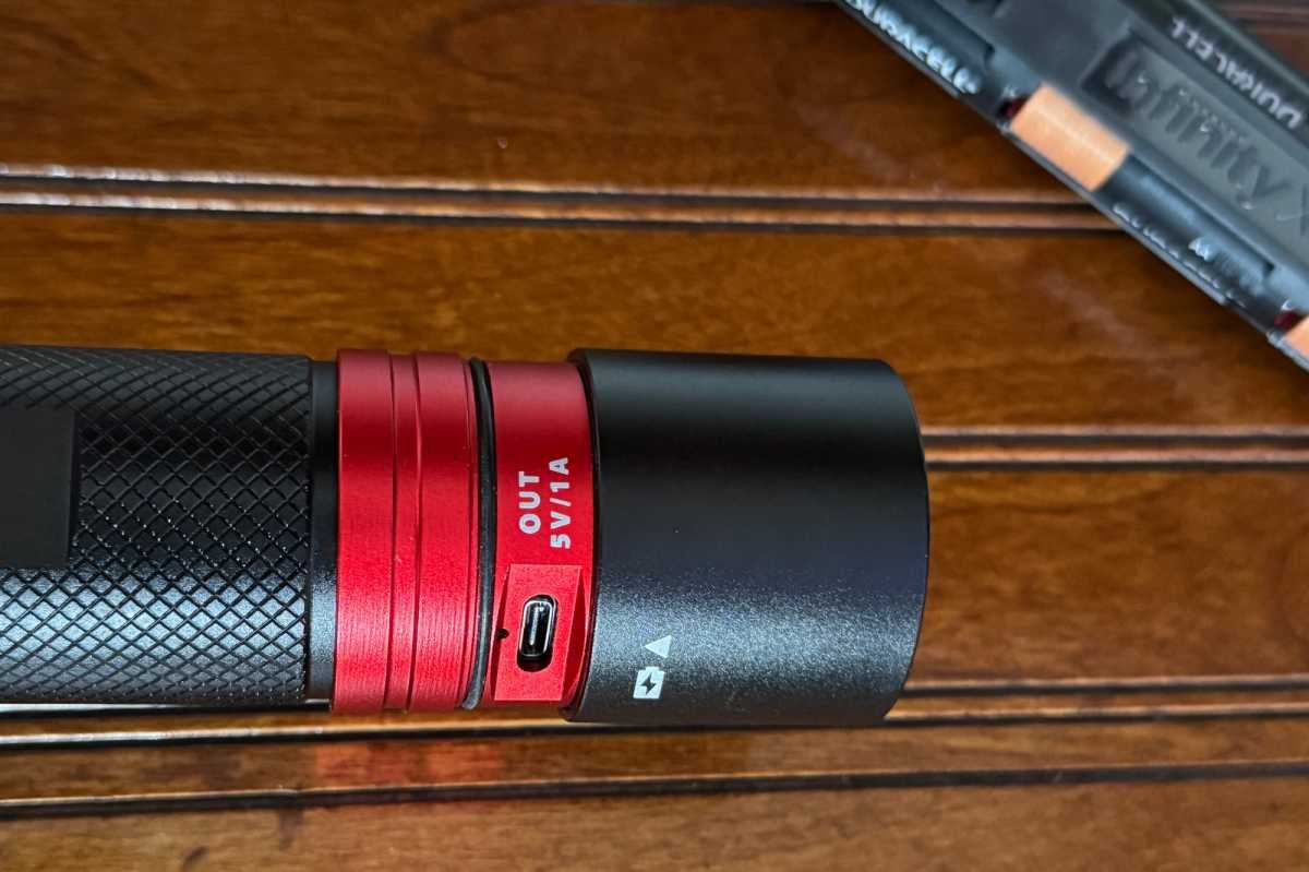 Infinity X1 USB C Out