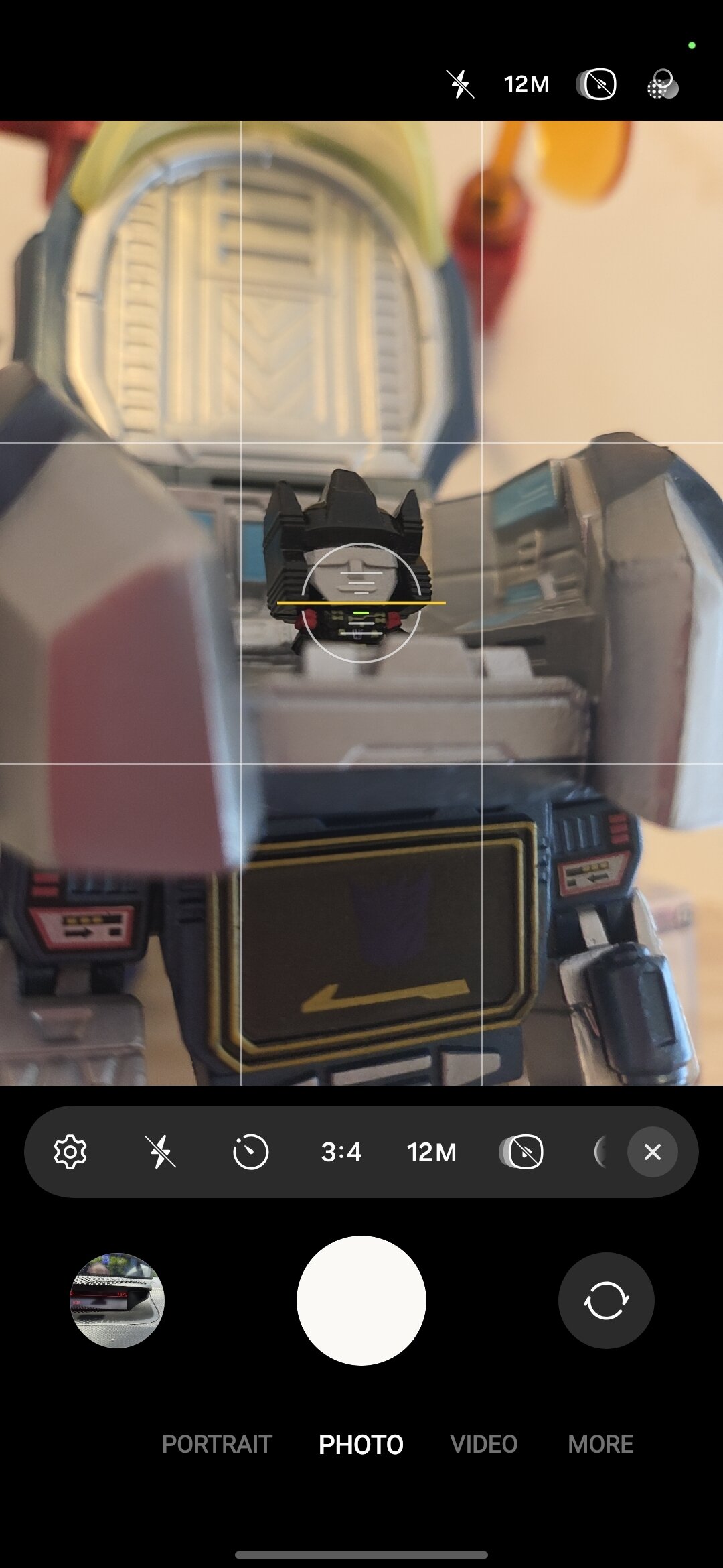 A screenshot of the camera app in One UI 8