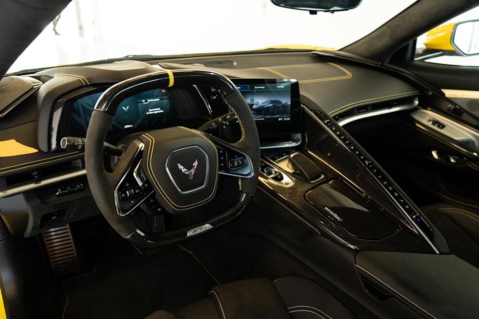 The 2025 model still sports this somewhat dated interior design, but that's being refreshed for '26.