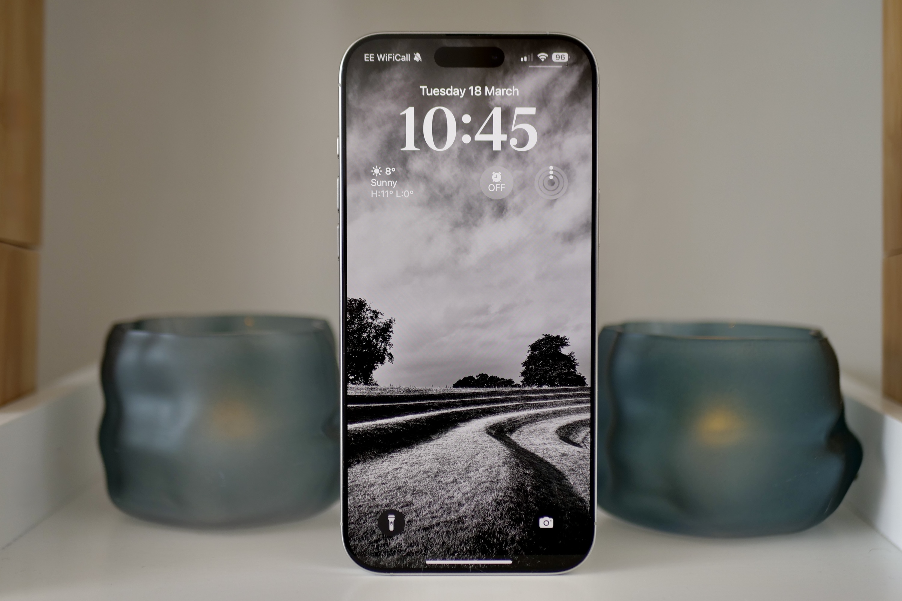 The Apple iPhone 16 Pro Max's lock screen.