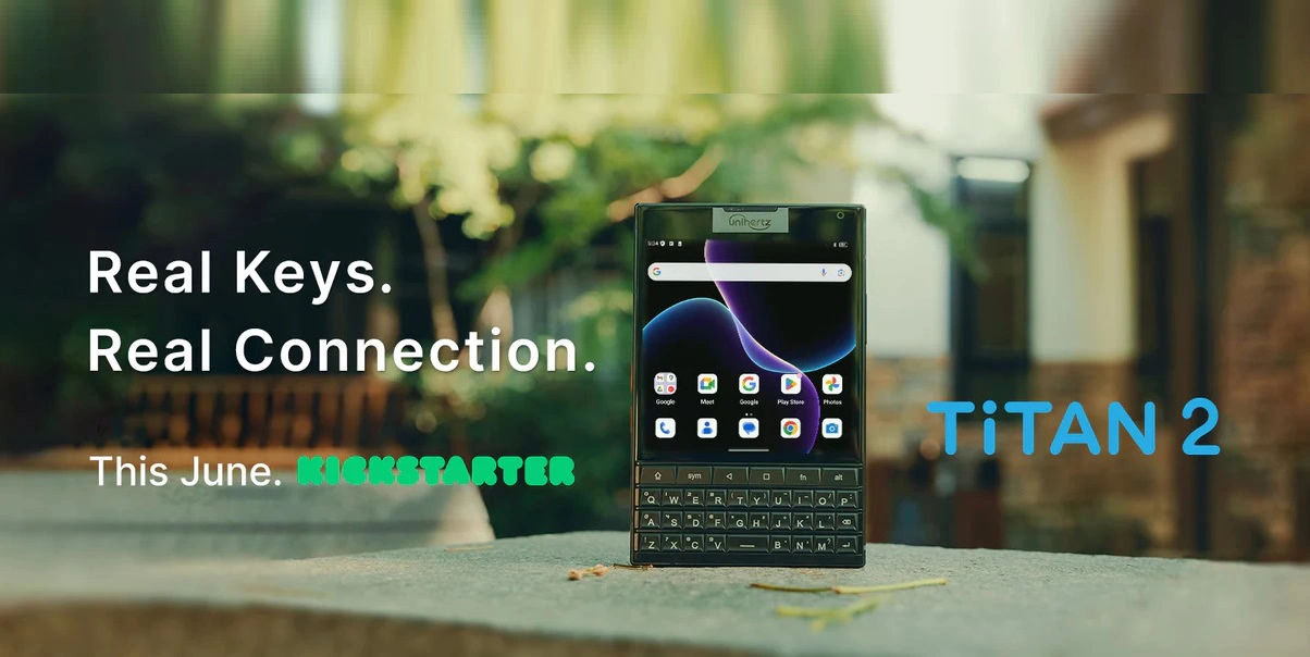 Unihertz Titan 2 Blackberry Passport design