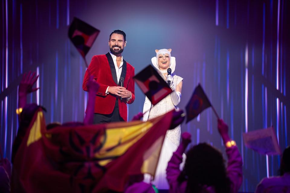 Still from Doctor Who, Series Two, Episode Six: “The Interstellar Song Contest”