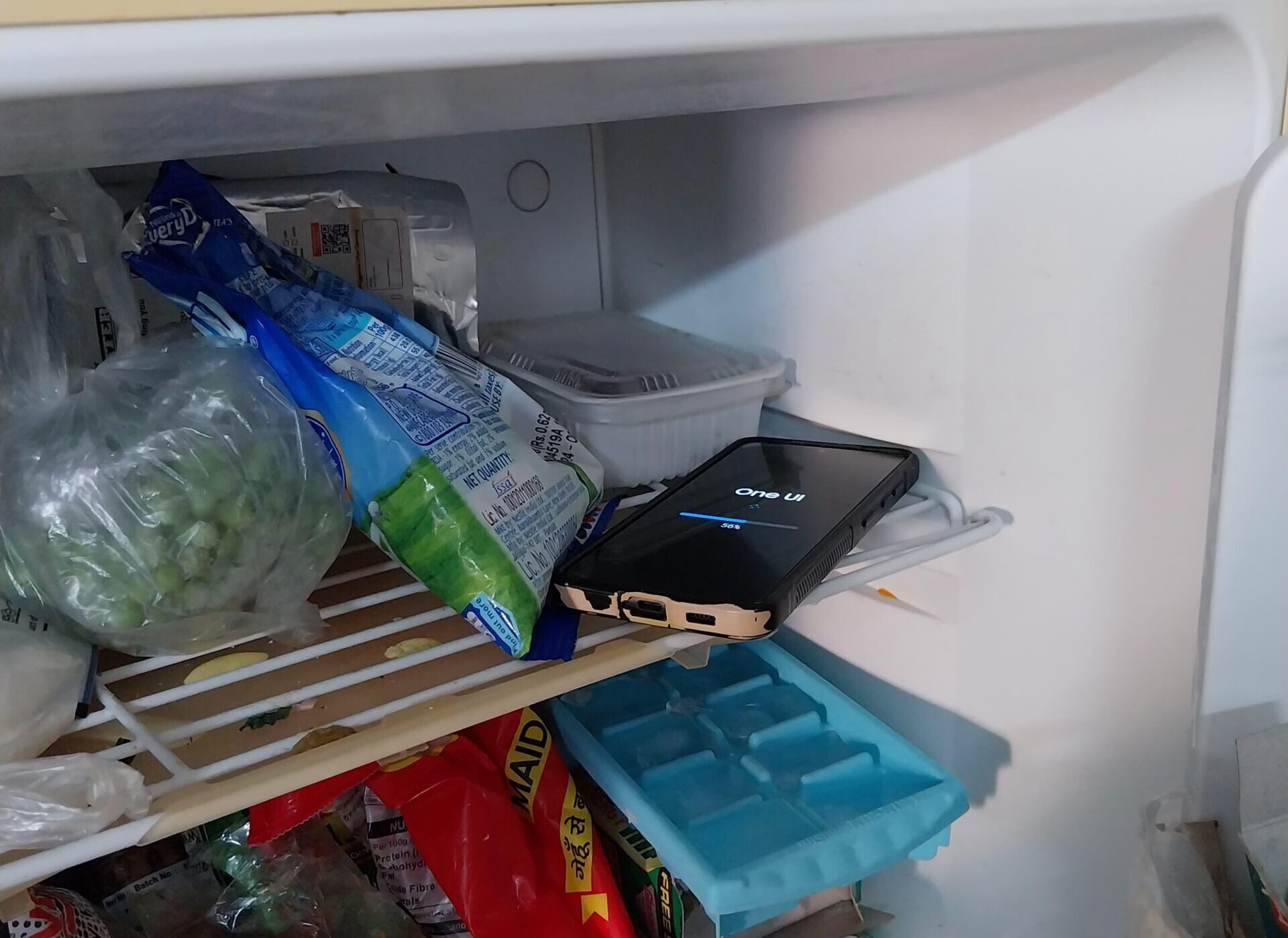 Galaxy S21 FE Green line issue Putting the phone in freezer Galaxy S21 FE Green line issue Putting the phone in freezer