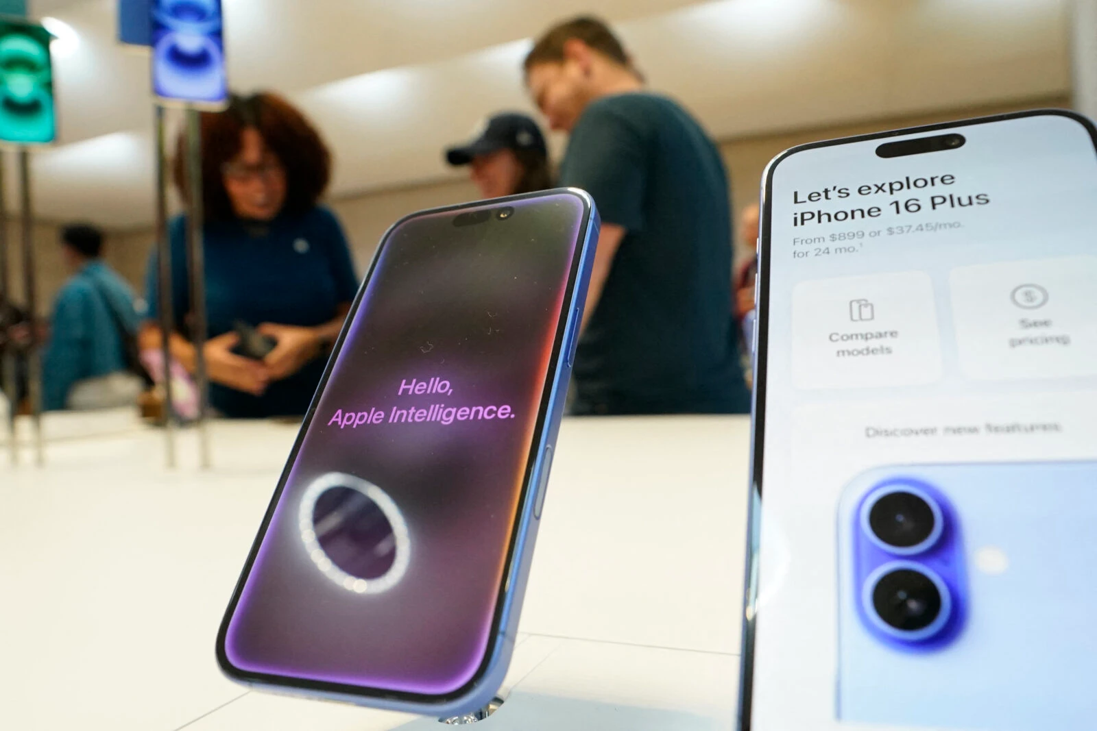 Tariff hit to drive up smartphone prices as Apple expects $900M in damages 3 iPhone 16 Plus display