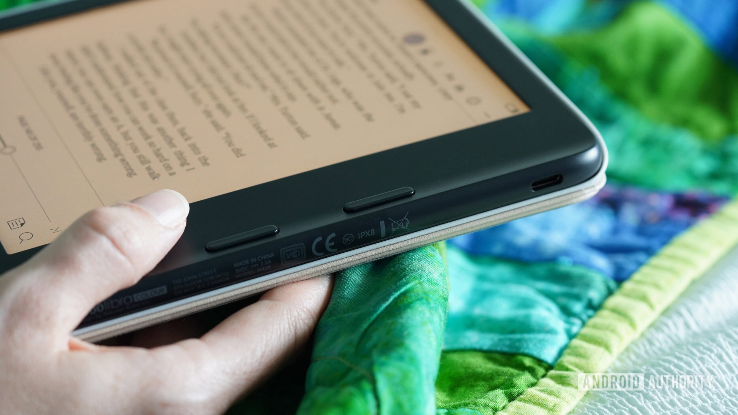Kobo Libra Colour Buttons The Kobo Libra Colour includes two customizable buttons.