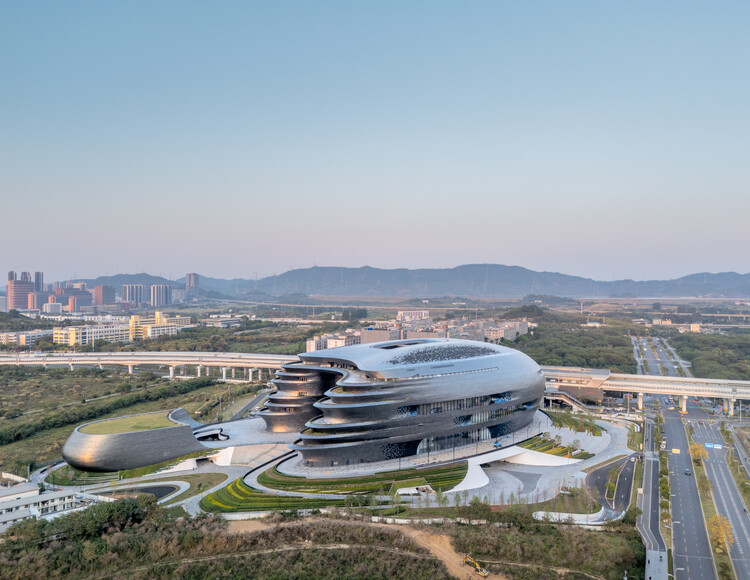 Zaha Hadid Architects Completes the Shenzhen Science & Technology Museum - Image 1 of 18