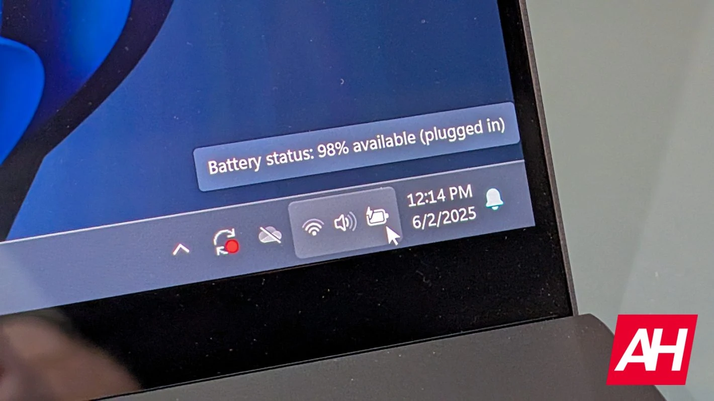 ASUS P16 Review AH 12