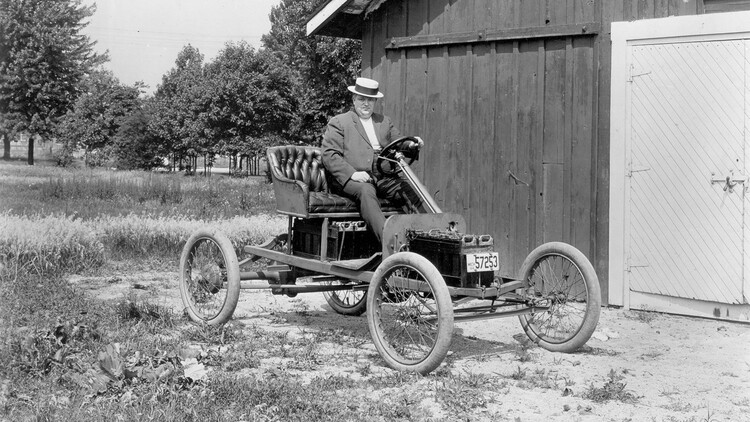 How Will Transportation Work in the Future? A Look at the Rise of Electric Mobility in Cities - Image 6 of 16