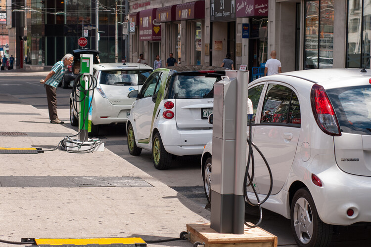 How Will Transportation Work in the Future? A Look at the Rise of Electric Mobility in Cities - Image 8 of 16