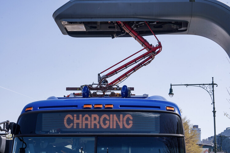 How Will Transportation Work in the Future? A Look at the Rise of Electric Mobility in Cities - Image 15 of 16