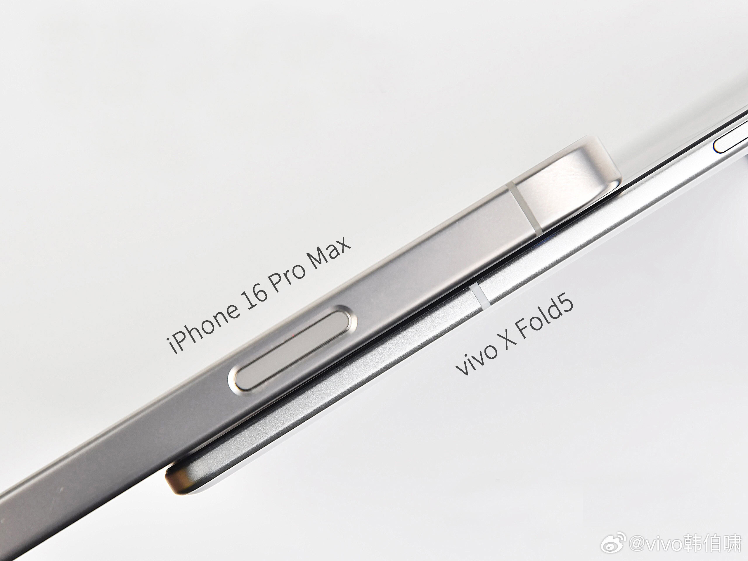 Vivo X Fold 5 versus iPhone 16 Pro Max unfolded