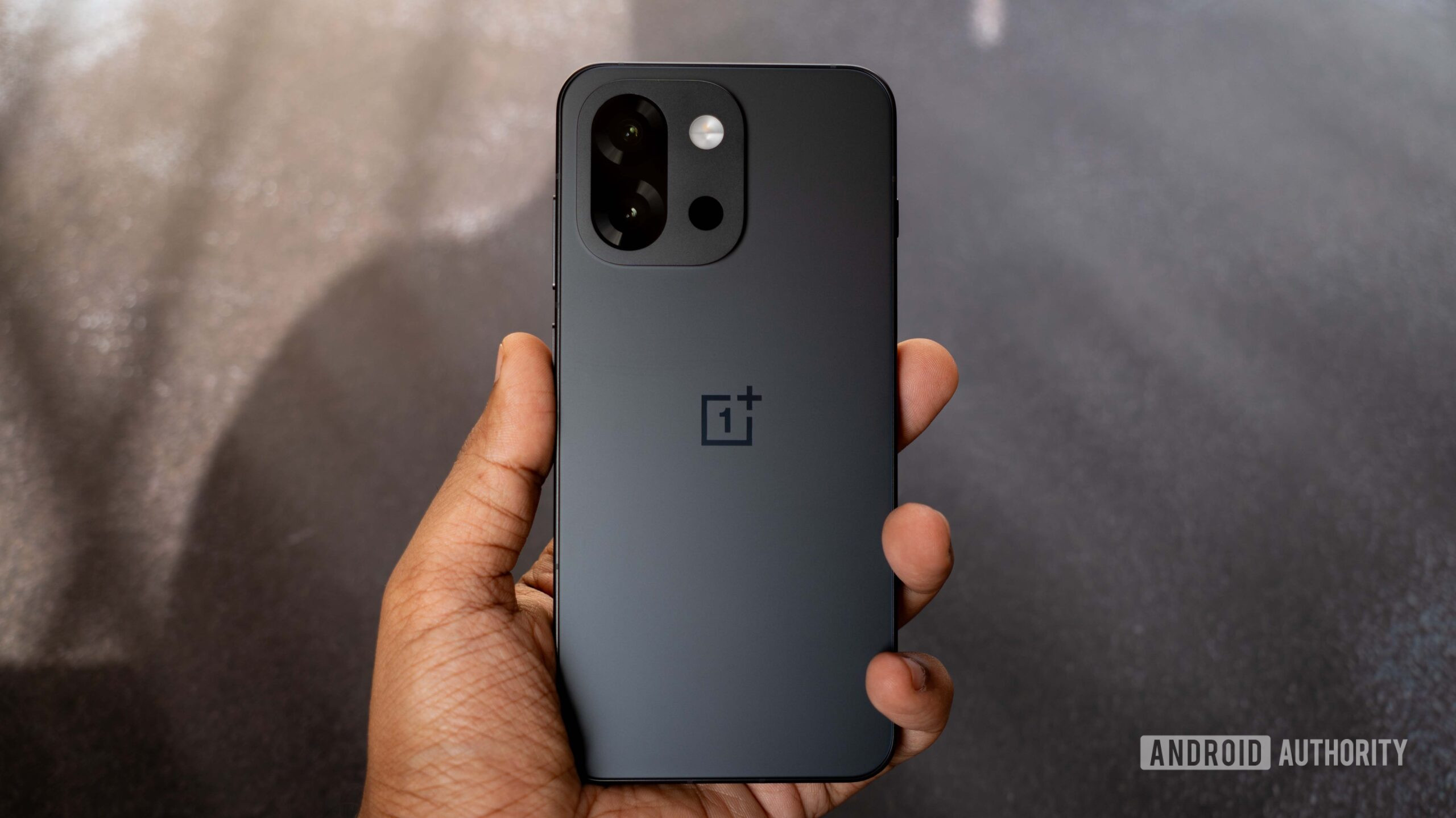 OnePlus 13s 1 OnePlus 13s 1