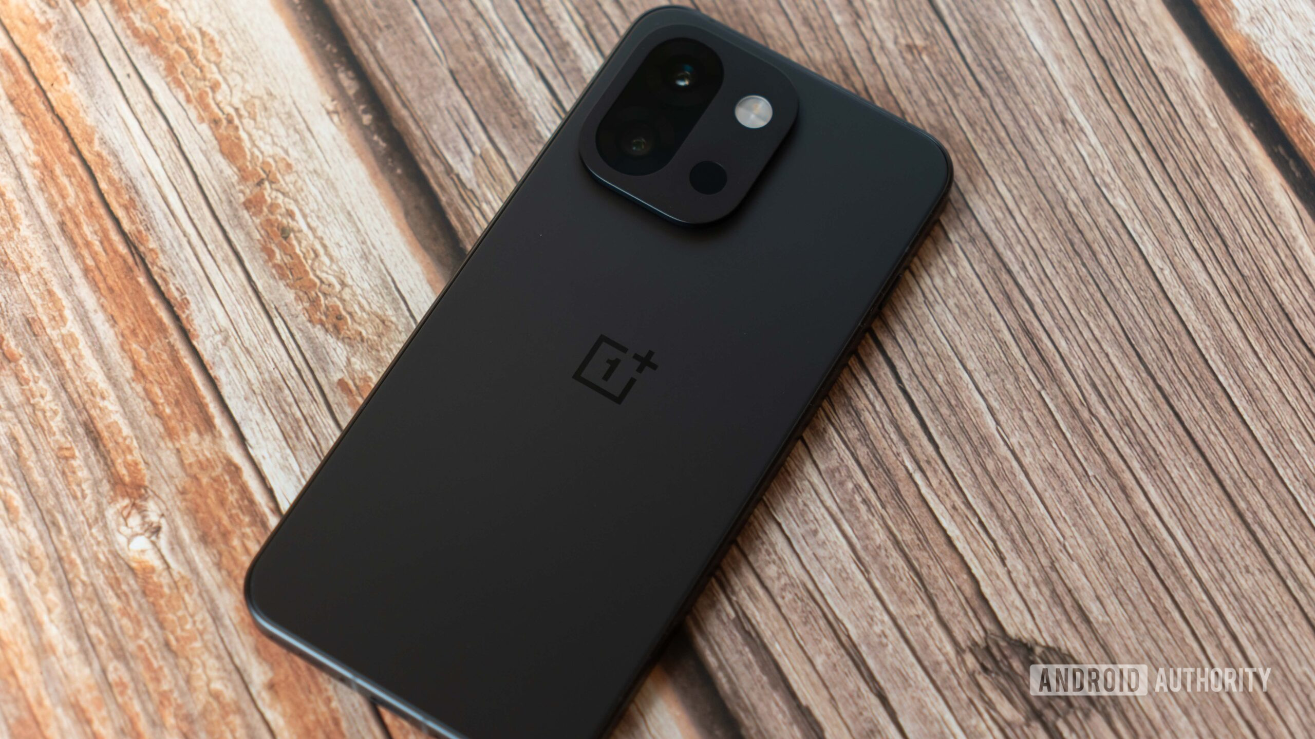 OnePlus 13s 2 OnePlus 13s 2